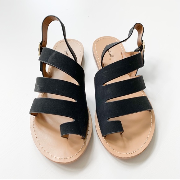 🌺5/$20 Qupid Black Sandals - Picture 4 of 8